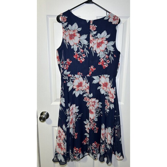 Studio One Women’s Sleeveless Floral & Navy Dress Size 10 - Picture 4 of 6